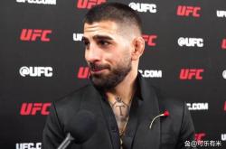 世界杯买球网站 -冠军都(dōu)懵了！霍洛威被碾压，麦格雷戈五年沒(méi)打，这場(chǎng)世纪大战连专家都(dōu)不敢猜结果