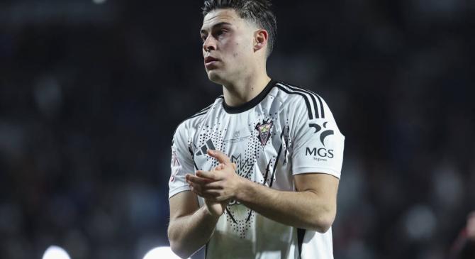 世界杯怎么买 -巴萨更衣室危機(jī)！拉菲尼亚能否成(chéng)为新普约尔？弗里克苦尋(xún)领袖(xiù)