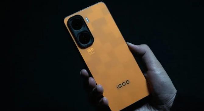  -游戏手机高(gāo)性价比推荐，VIVO、iQOO、红魔深度(dù)分析