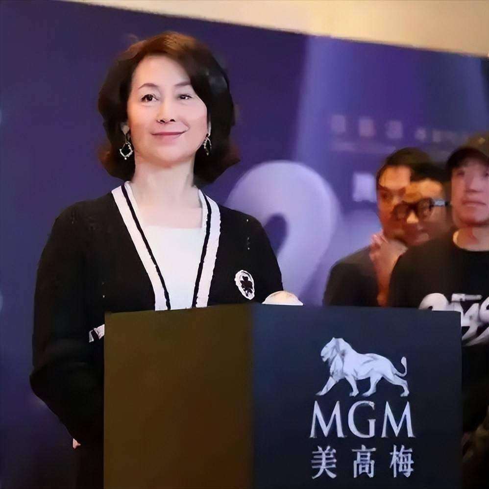 赌王长女何超琼忍无可忍，直接起诉！原因曝光，不是豪门恩怨